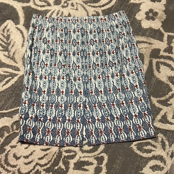 Loft skirt size 12 excellent condition lined. - Picture 5 of 5